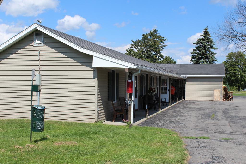 Northern Family Motel Potsdam Exterior photo